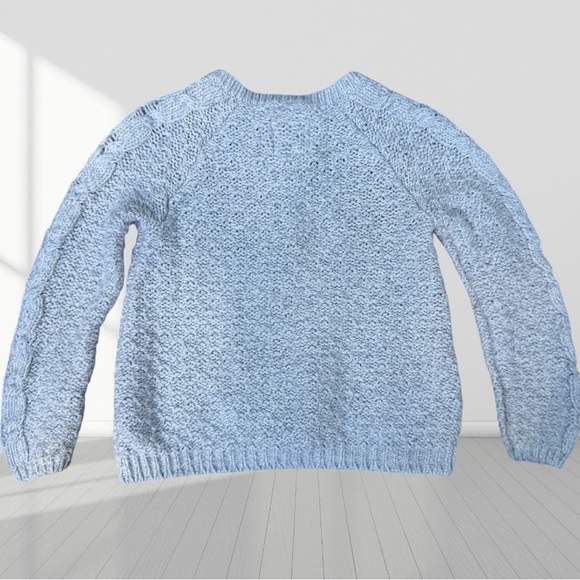 🌸3/$25🌸 Canadiana Kids Liht gray Cable Knit 3 Button Cardigan Sweater Size 4T - Picture 3 of 7